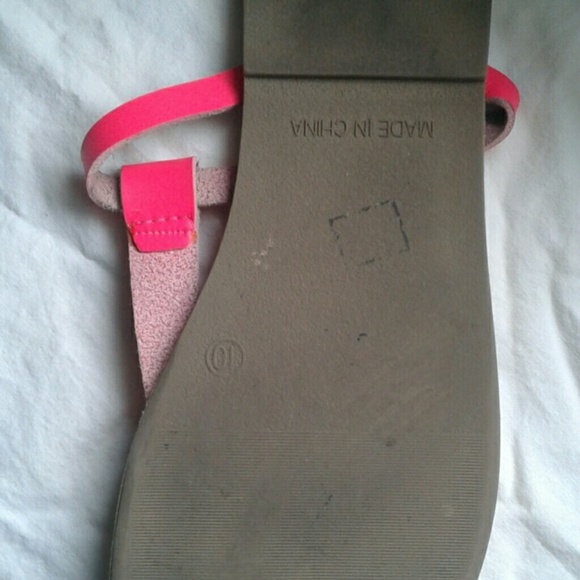 Neon pink sandals - Picture 3 of 3